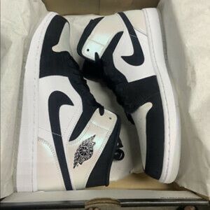 Size 9.5 - Jordan 1 Mid SE Diamond Shorts 2022